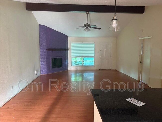 Building Photo - 7107 Briarfield Dr