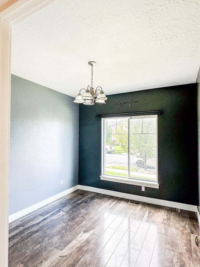 Building Photo - 4441 Wynridge Ln