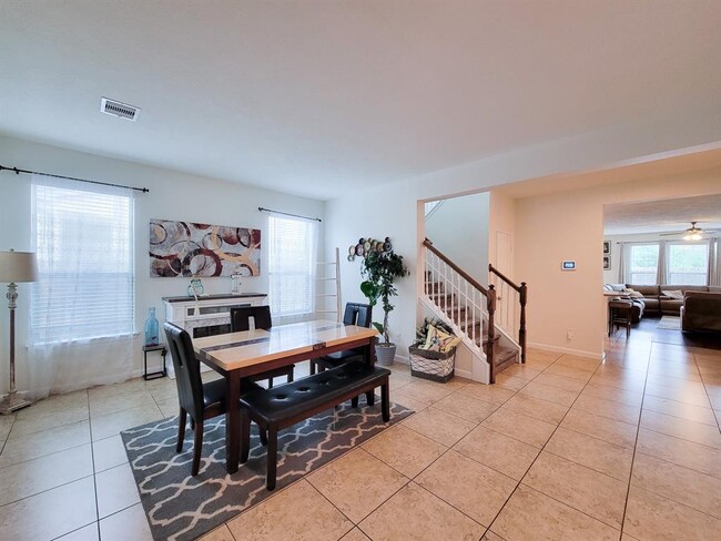 Building Photo - 5046 Longlane Dr