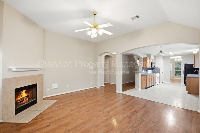 Building Photo - 3924 Highland Vale Ct
