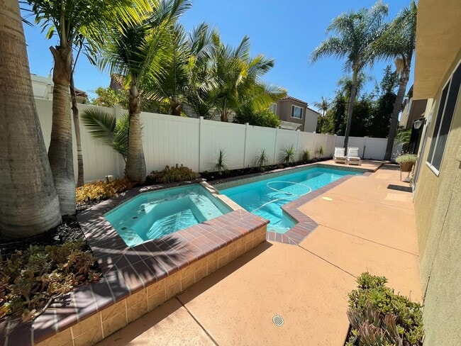 Building Photo - Charming 3-Bedroom Home in Prime Irvine Lo...