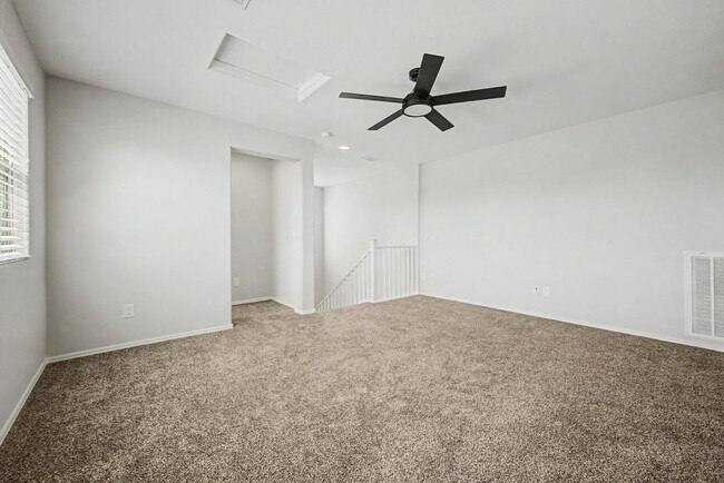 Building Photo - 7104 W Spur Dr