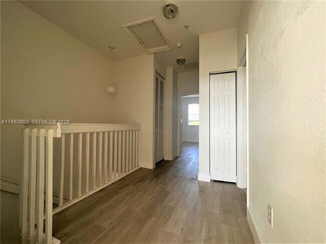 Building Photo - 1088 SW 144th Ave