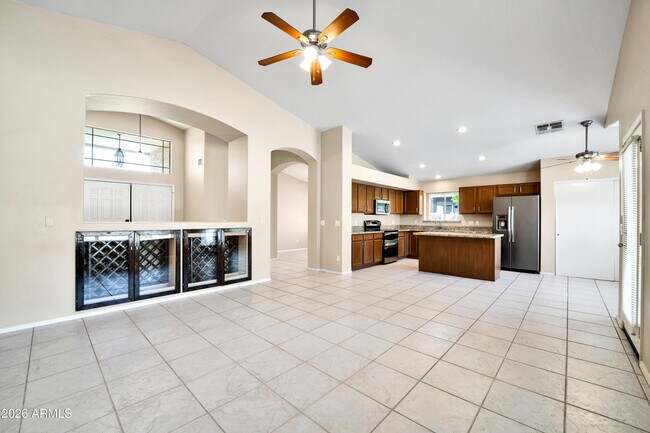 Building Photo - 6434 W Kristal Way