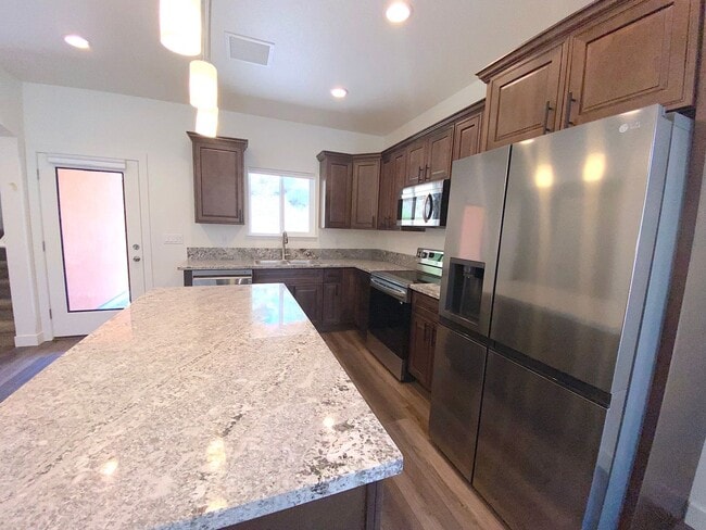 Building Photo - 1228 Wild Oak Ct