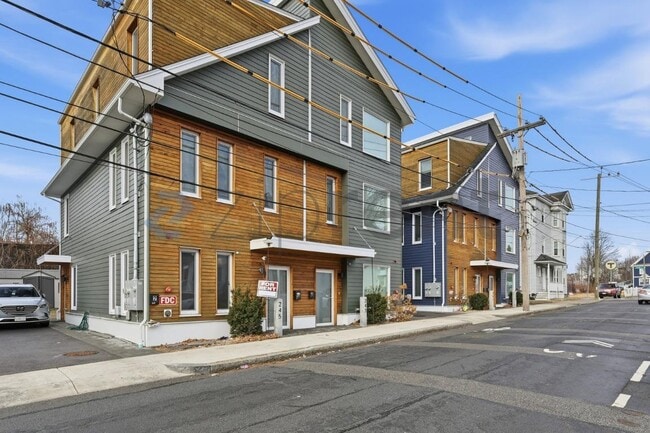 Building Photo - 245 Norwell St