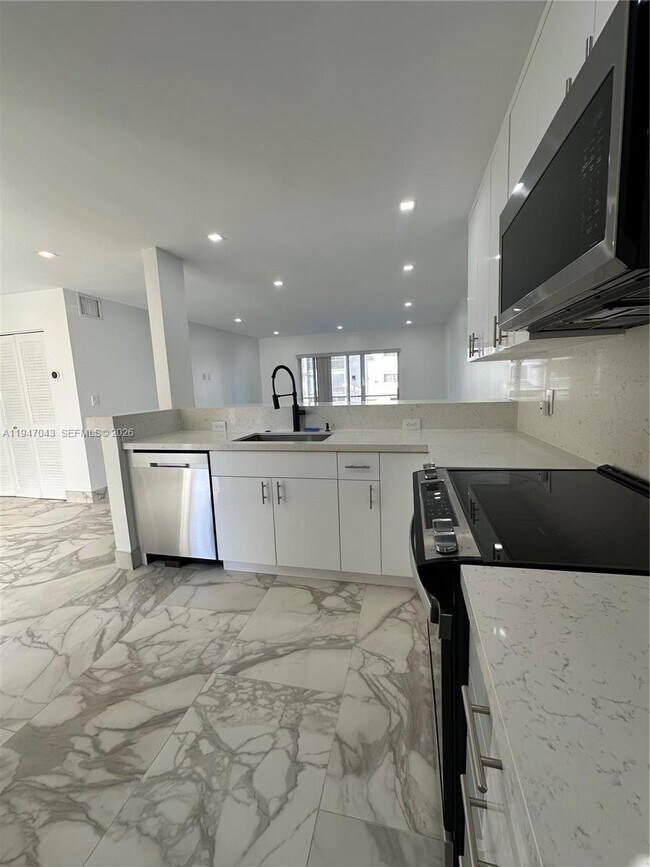 Building Photo - 4100 N 58th Ave