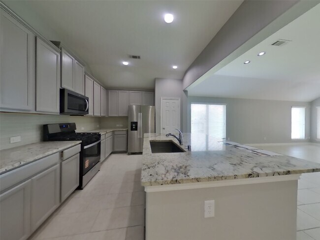 Building Photo - 9626 Stratton Ridge Dr