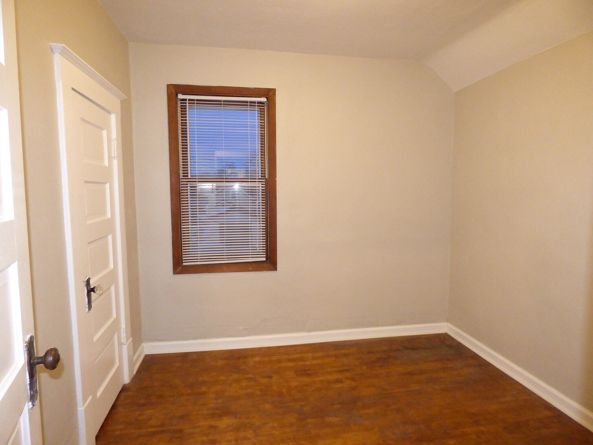 Upstairs Bedroom - 1510 13th Ave E