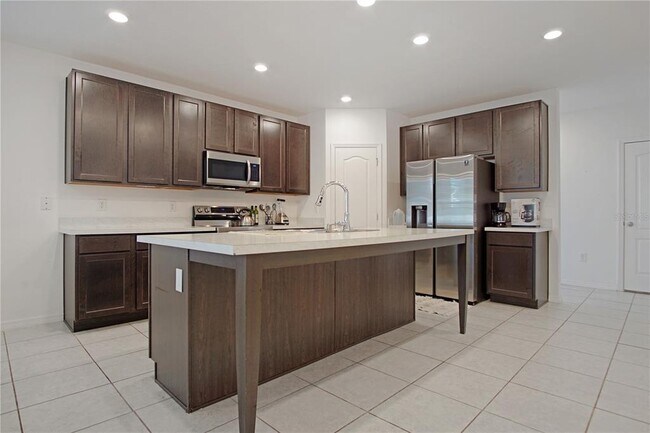 Building Photo - 920 Boca Vista Ct