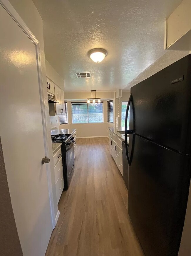 Building Photo - 10801 Havenrock Dr