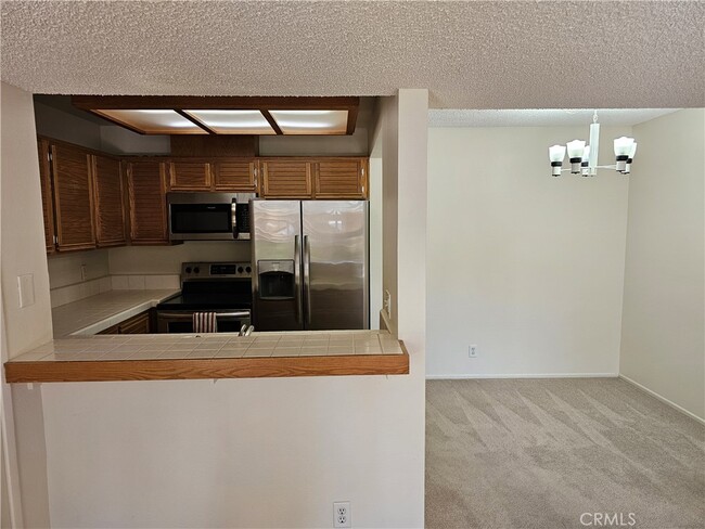 Building Photo - 25671 Le Parc Unit 9