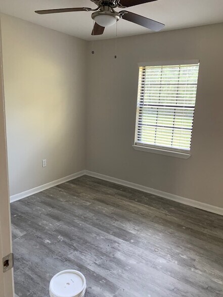 bedroom - 1306 Keturah St