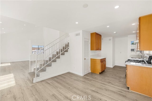 Building Photo - 1132 Elm Ave