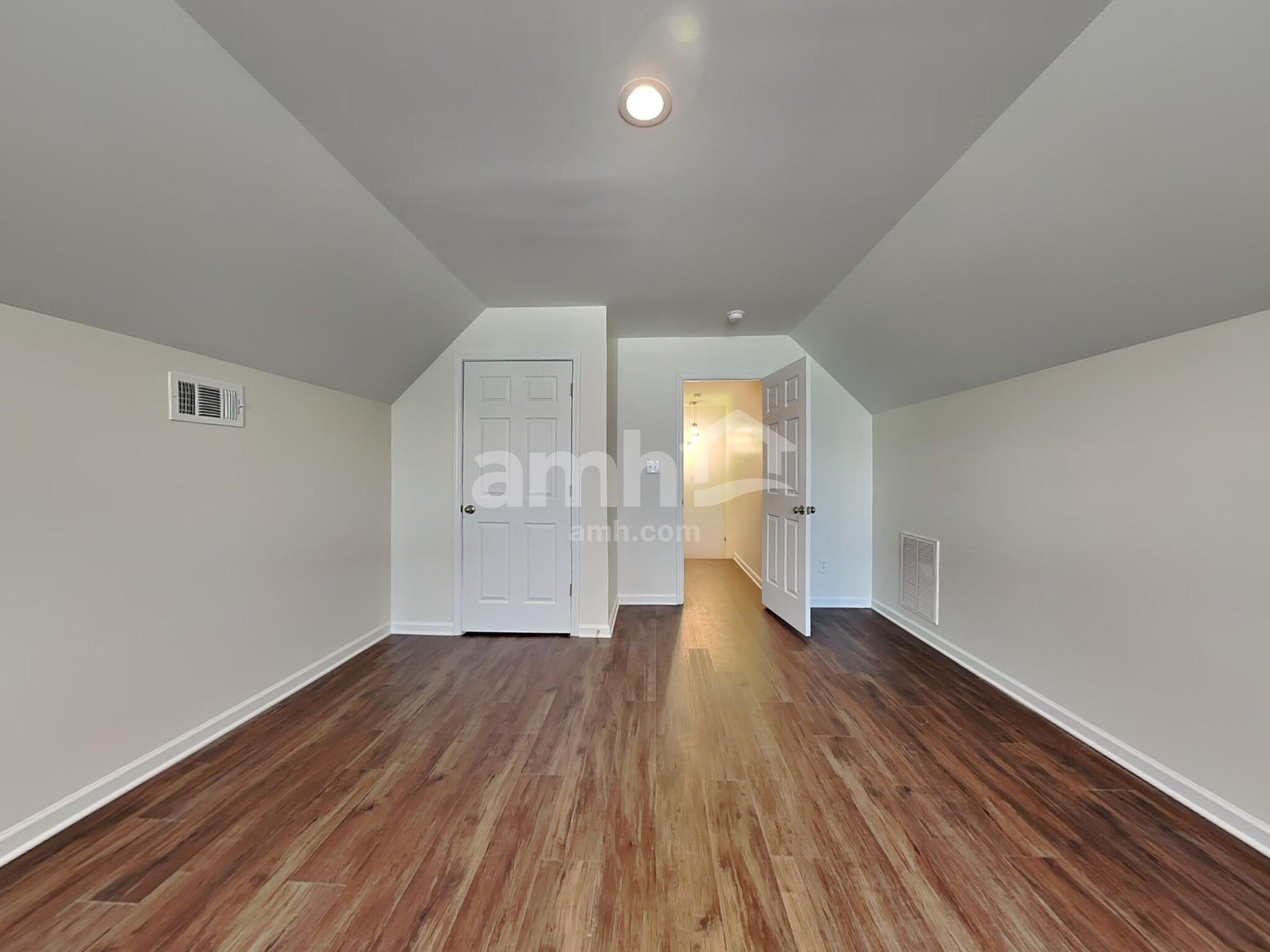 Building Photo - 4702 Ridgefall Rd