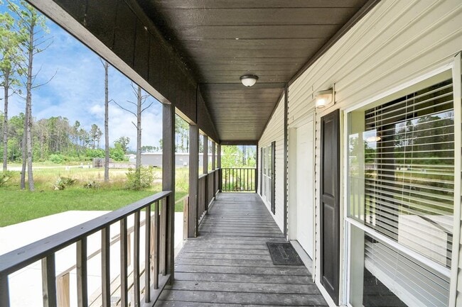 Building Photo - 524 Rd 5253