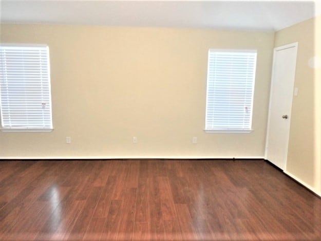 Building Photo - 818 La Sierra Ct