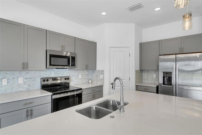 Building Photo - 8792 Winter Breeze Wy