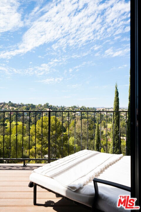 Building Photo - 4661 Bedel St