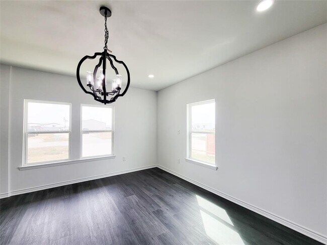 Building Photo - 2731 Rd 5724