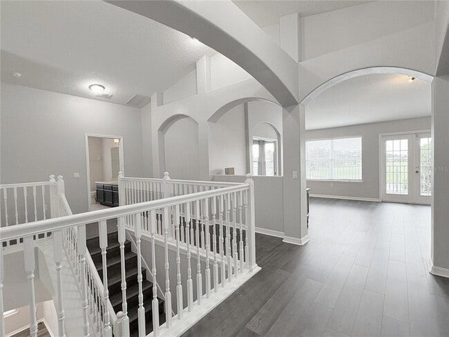 Building Photo - 1976 The Oaks Blvd