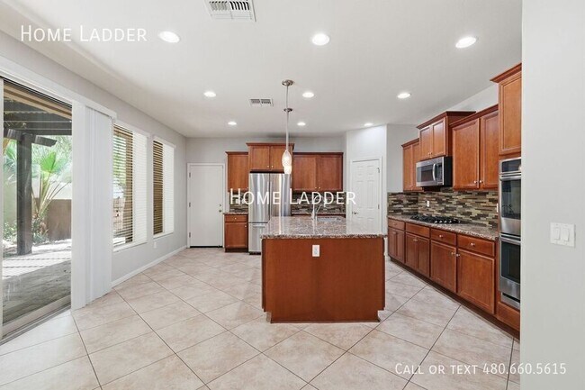 Building Photo - 20741 W Alsap Rd
