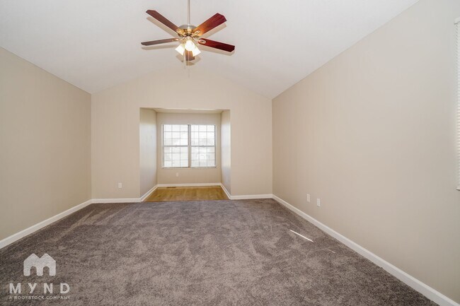 Building Photo - 946 Dianthus Ct