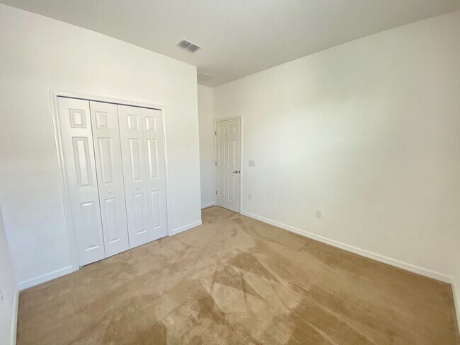 Building Photo - Carlisle Grand-520 Novara Way Davenport, F...