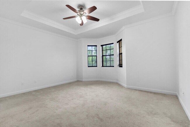 Building Photo - 10384 Wellington Parc Dr