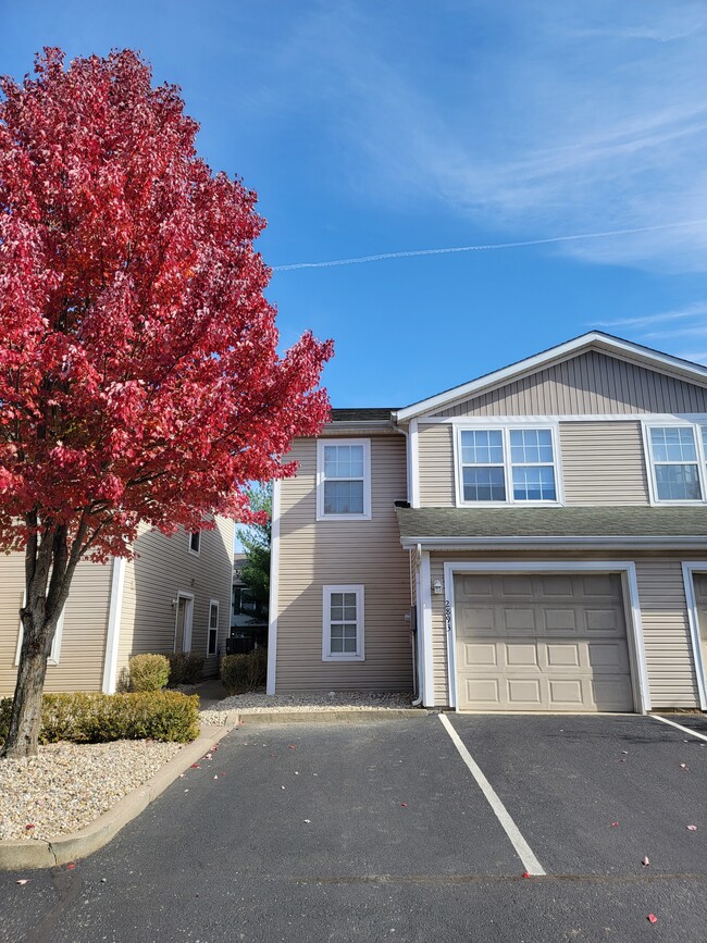 Building Photo - 2893 S Walnut Street Pike