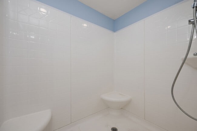 Building Photo - 27723 Crozet Dr