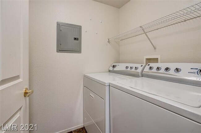 Building Photo - 7167 S Durango Dr