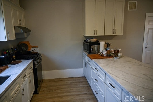 Building Photo - 14711 Gledhill St