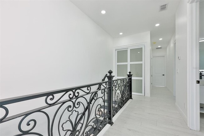Building Photo - 2816 Corrine St