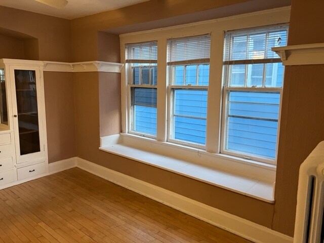 Building Photo - 1672 N Van Buren St