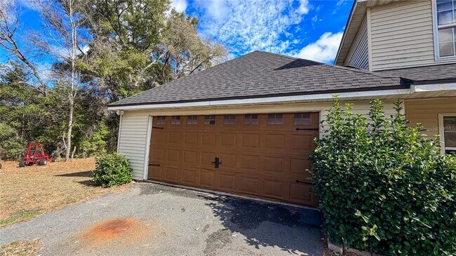 Building Photo - 1159 SW Valencia Heights Ave