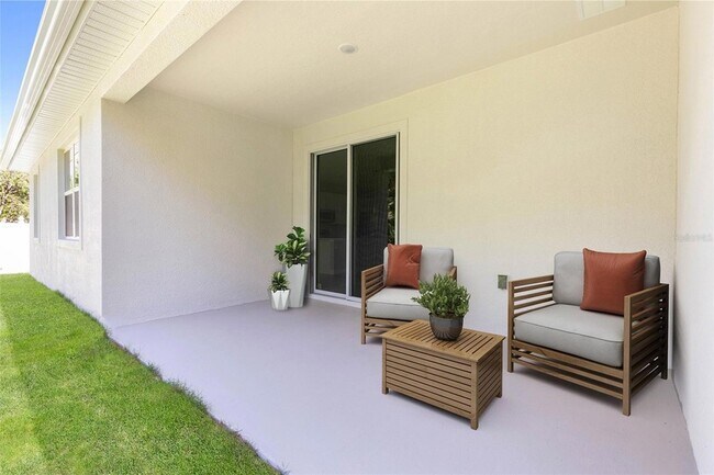 Building Photo - 2606 NW 25th Pl