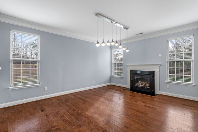 Building Photo - Luxury Living in High Point NC