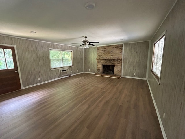 Building Photo - 555 Pine St NE