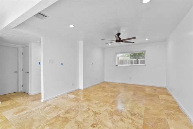 Building Photo - 13726 Wickersham Ln
