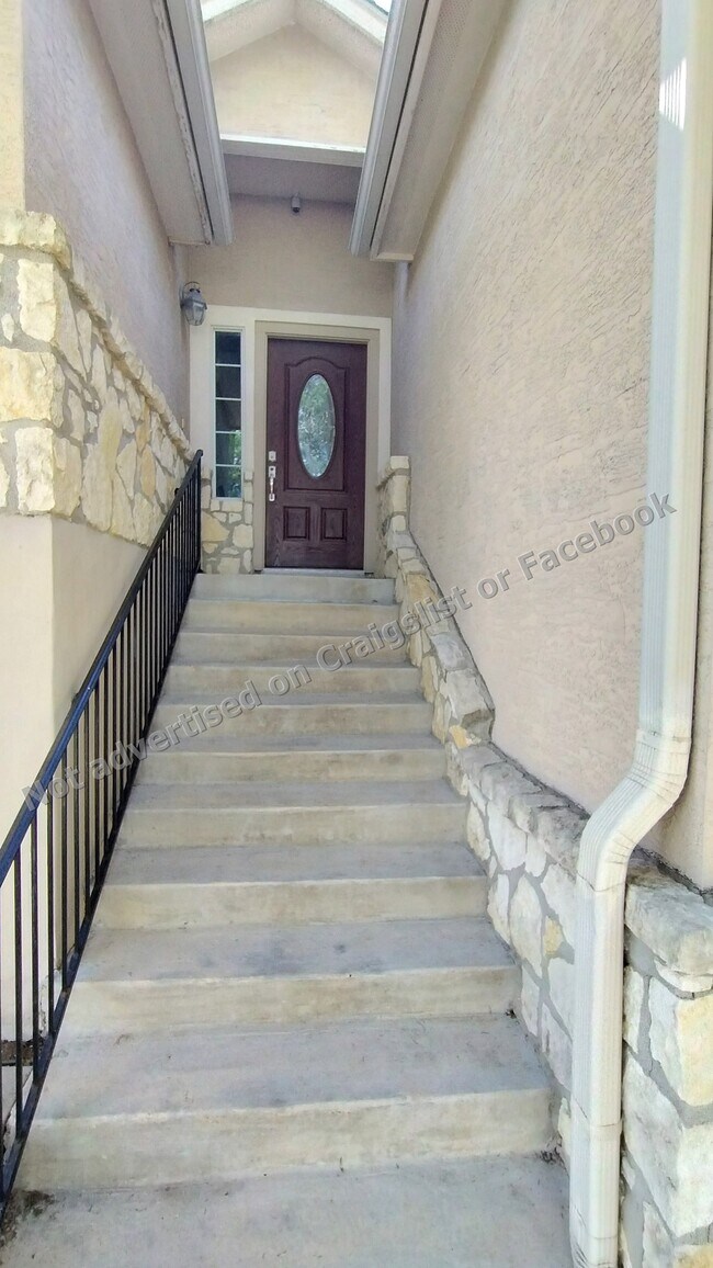 Building Photo - 13627 Puro Oro Dr