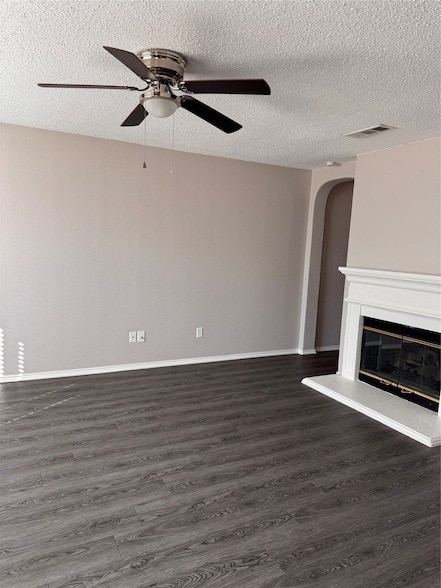 Building Photo - 652 Spillway Dr