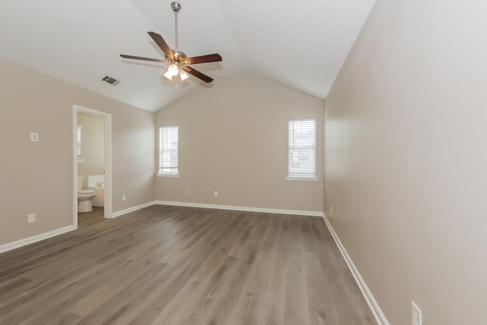 Building Photo - 2081 Wedgewood Dr