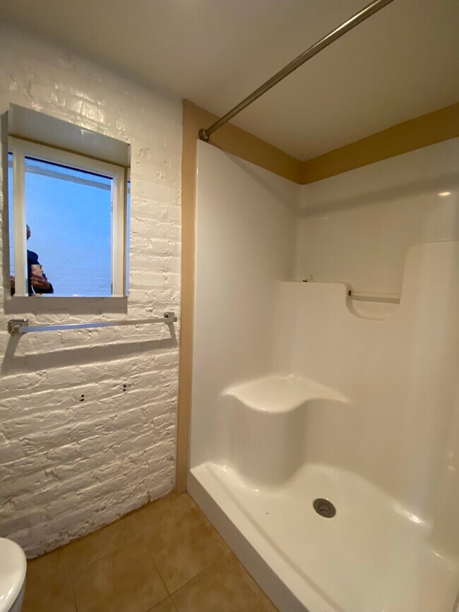 Main Bathroom - 17 N 17th St