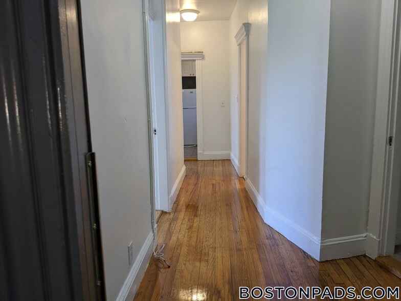 Primary Photo - 151 Park Dr