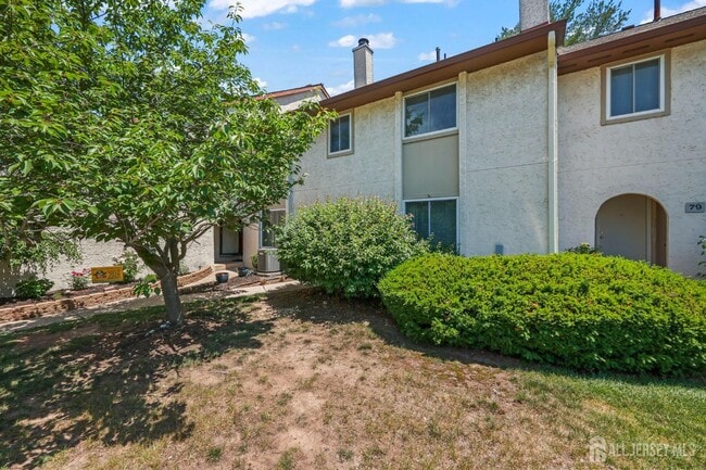 Building Photo - 81 Thoreau Dr