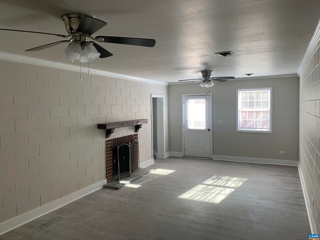 Building Photo - 506 Hanover St