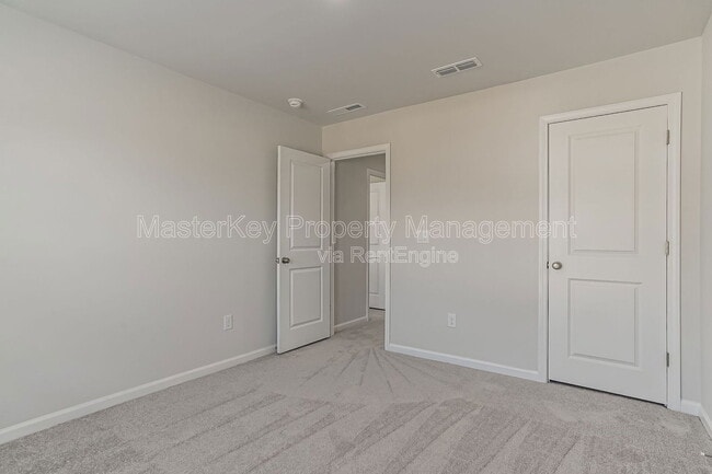 Building Photo - 3115 Carpenter Rd