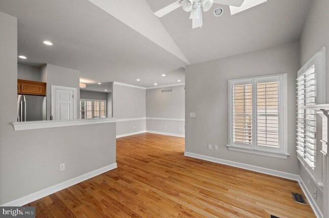Building Photo - 721 N Sumneytown Pike