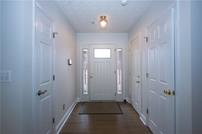 Building Photo - 1481 Beckley Pointe